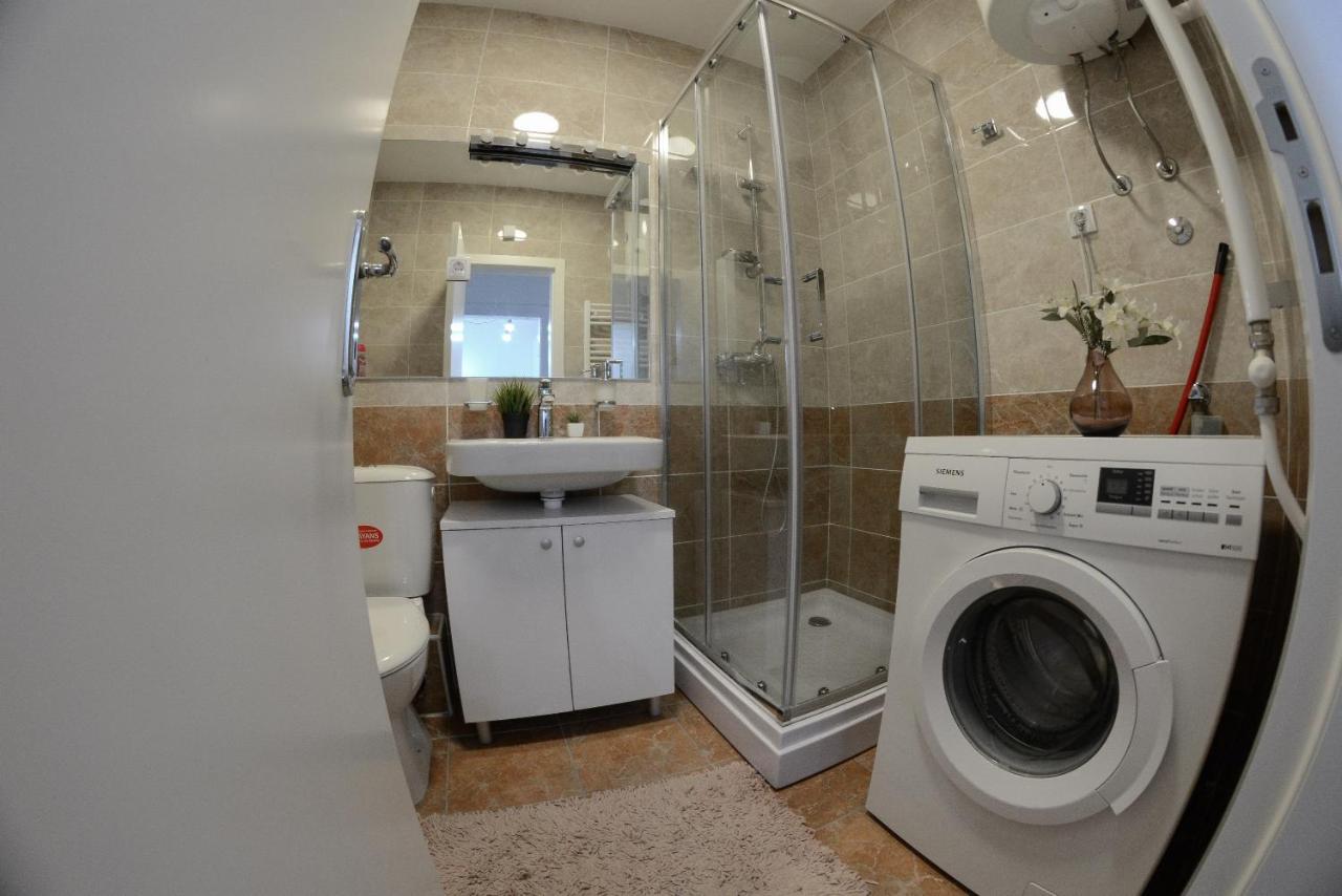 Apartment Dobraya Grey Novi Sad Buitenkant foto