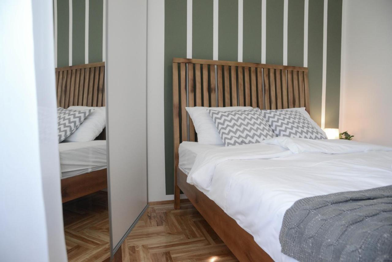Apartment Dobraya Grey Novi Sad Buitenkant foto